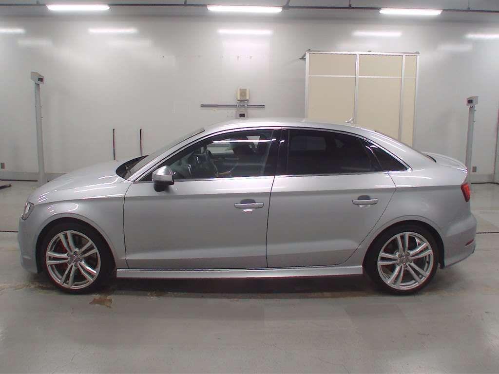 Audi S3 SEDAN 4WD