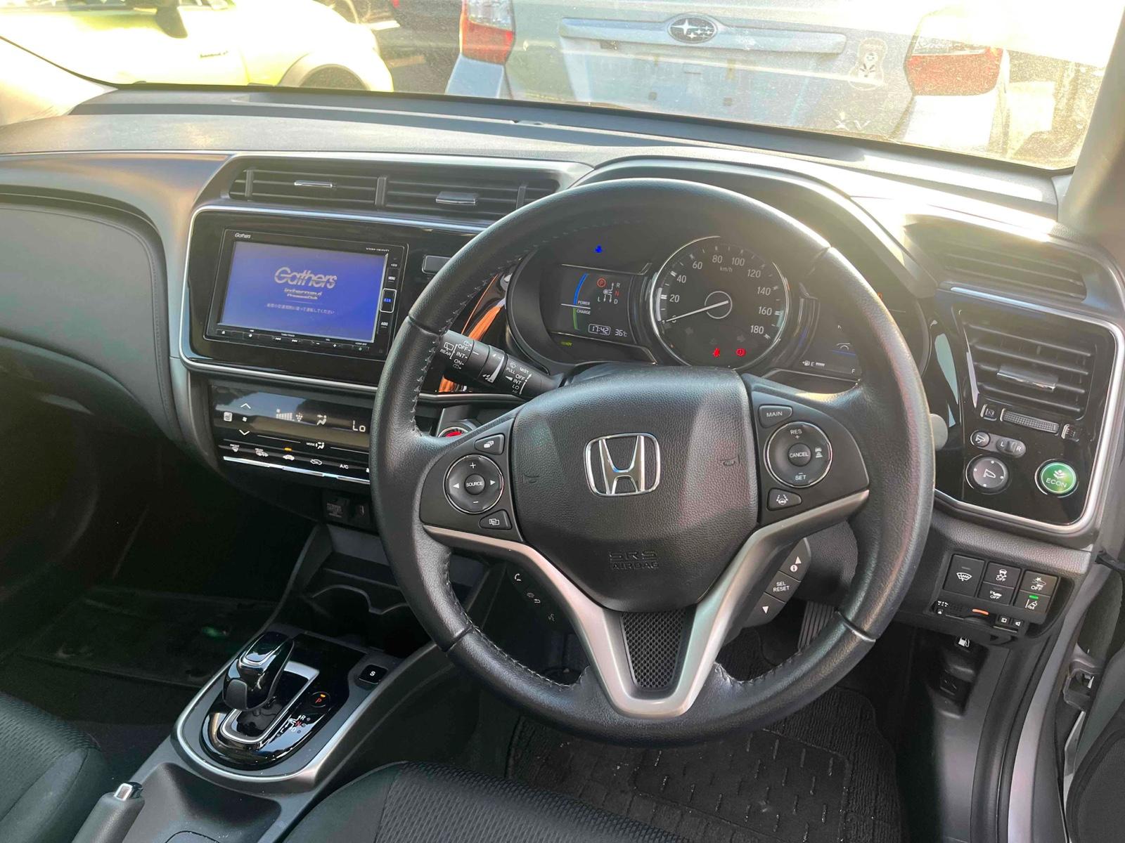 Honda GRACE HYBRID LX HONDA SEN4WD