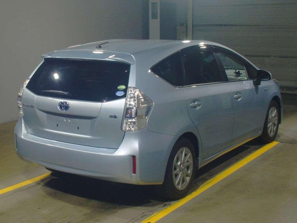 Toyota Prius ALPHA S 7 SEATS