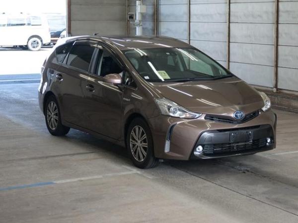 Toyota Prius ALPHA G