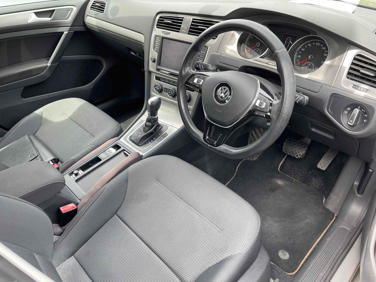 Volkswagen Golf 1.2