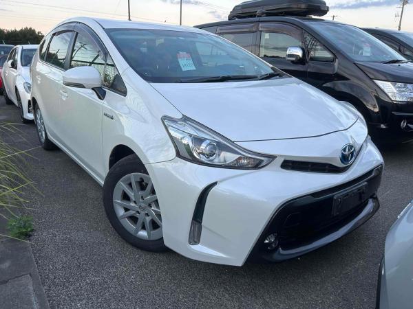 Toyota Prius ALPHA S