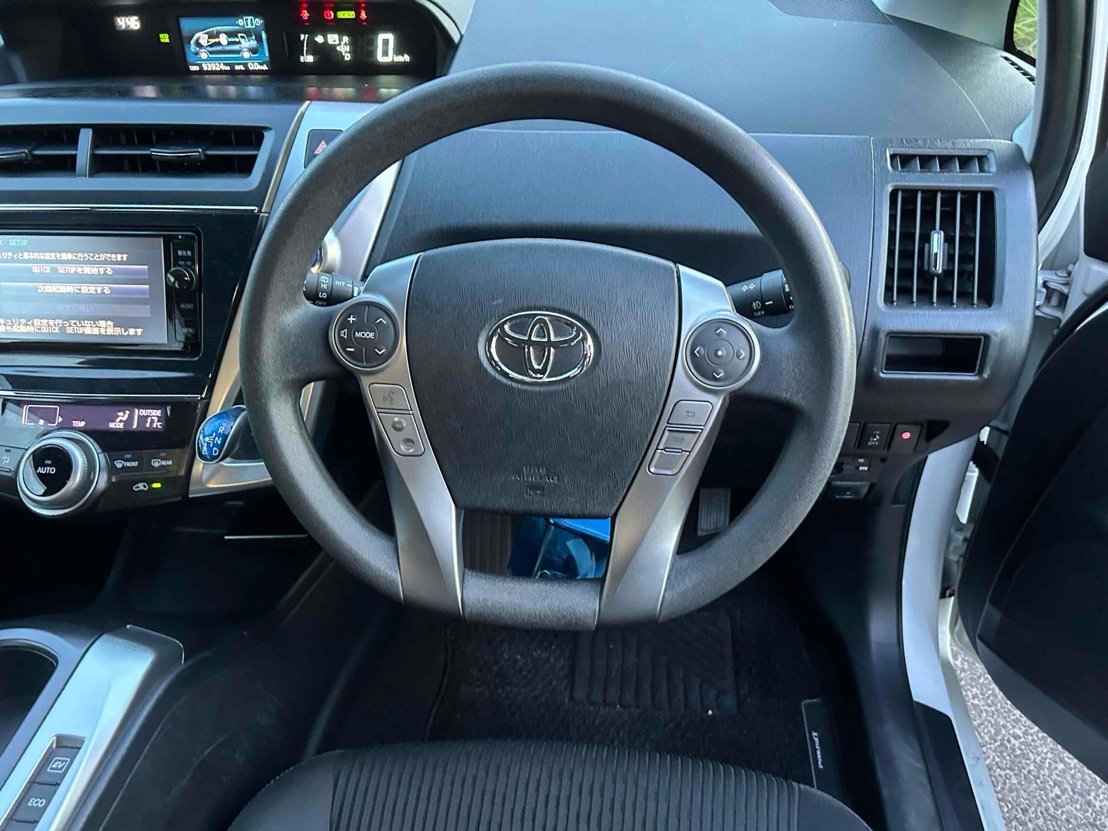 Toyota Prius ALPHA S