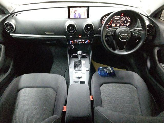 Audi A3 5d SPORTBACK 30TFSI SIGNATURE EDI