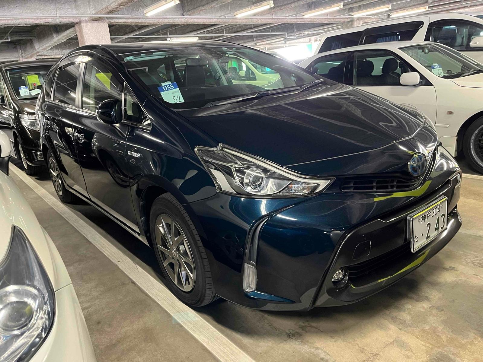 Toyota Prius ALPHA S TUNE BLACK 2