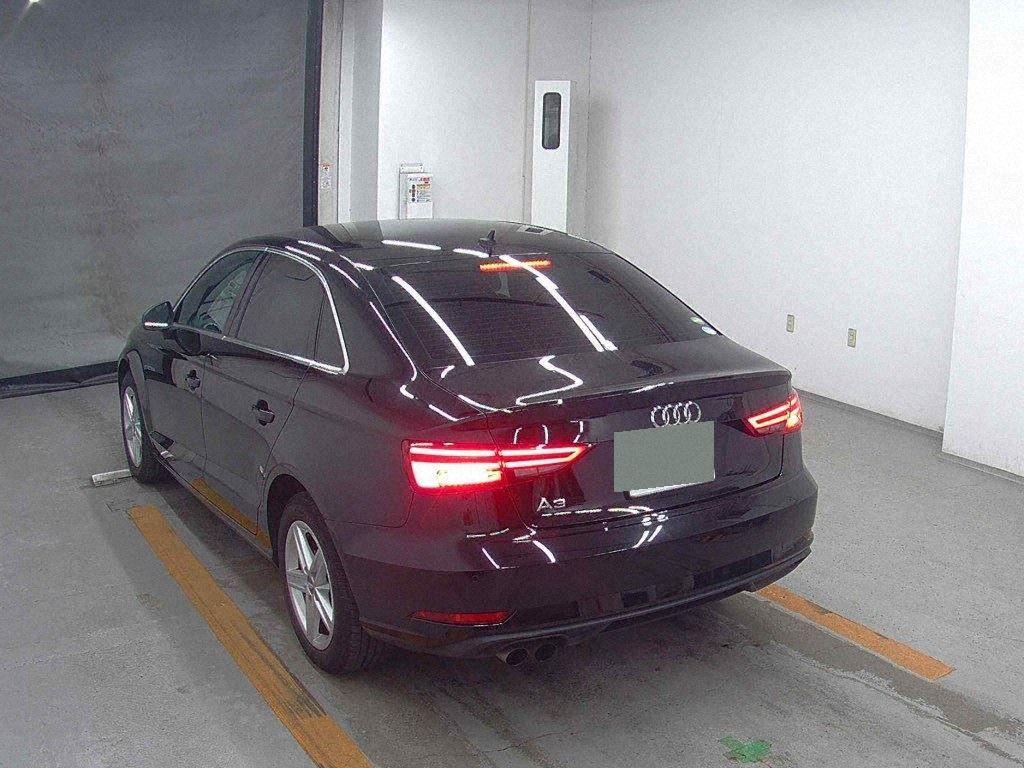 Audi A3 Sedan 30TFSISIGNE TEA E