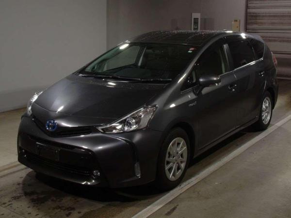 Toyota Prius ALPHA S