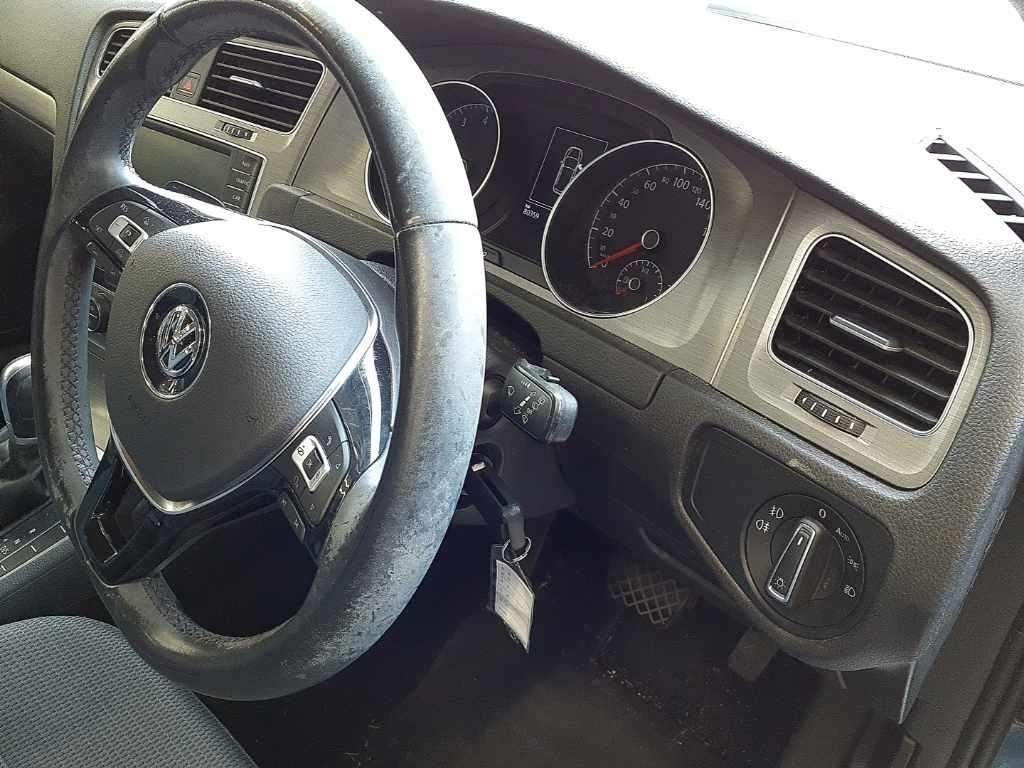 Volkswagen Golf 1.2