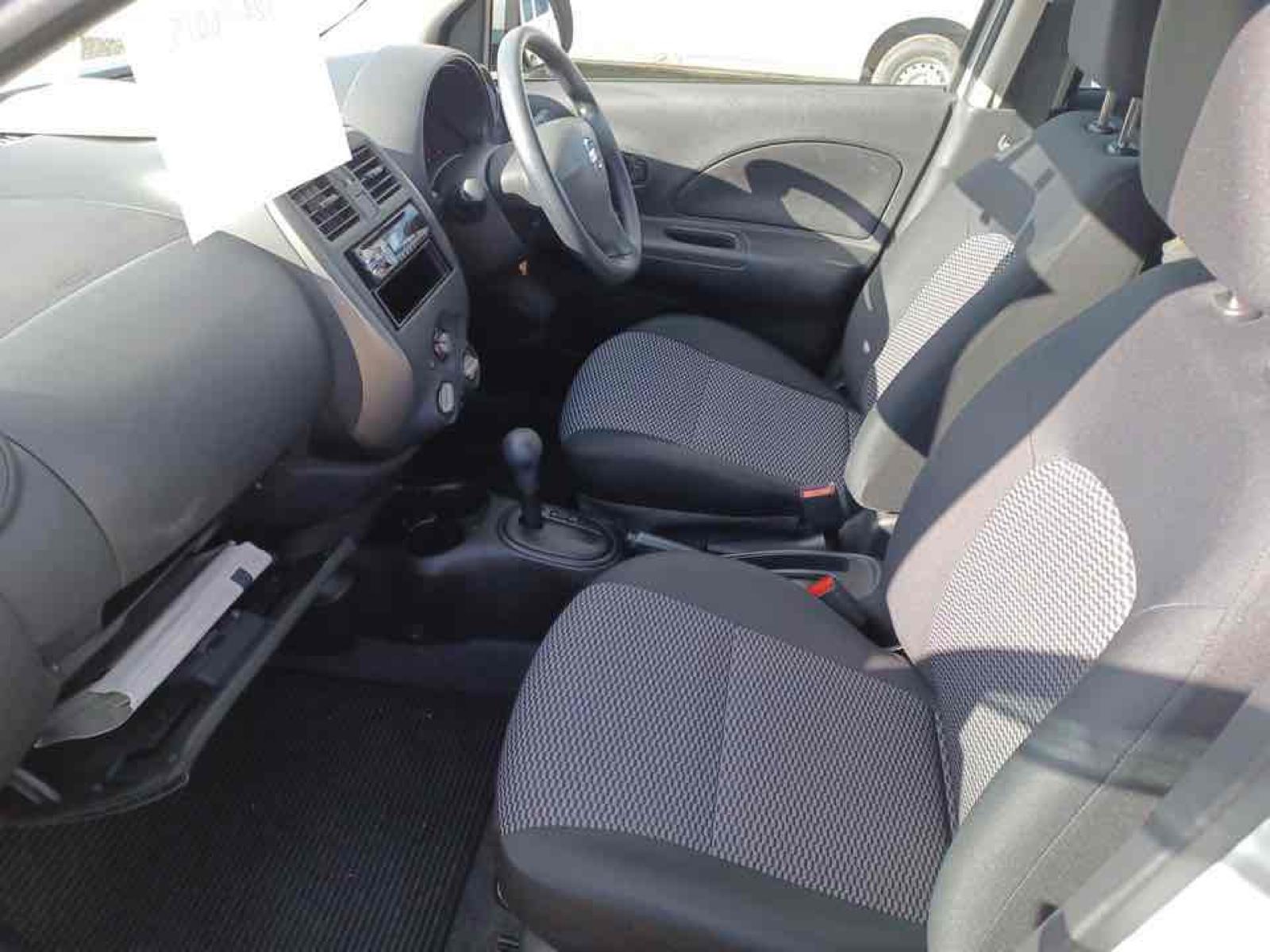 Nissan MARCH 2WD