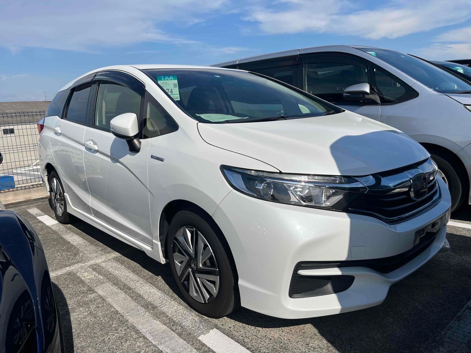 Honda Shuttle HYBRID HONDA SENSING