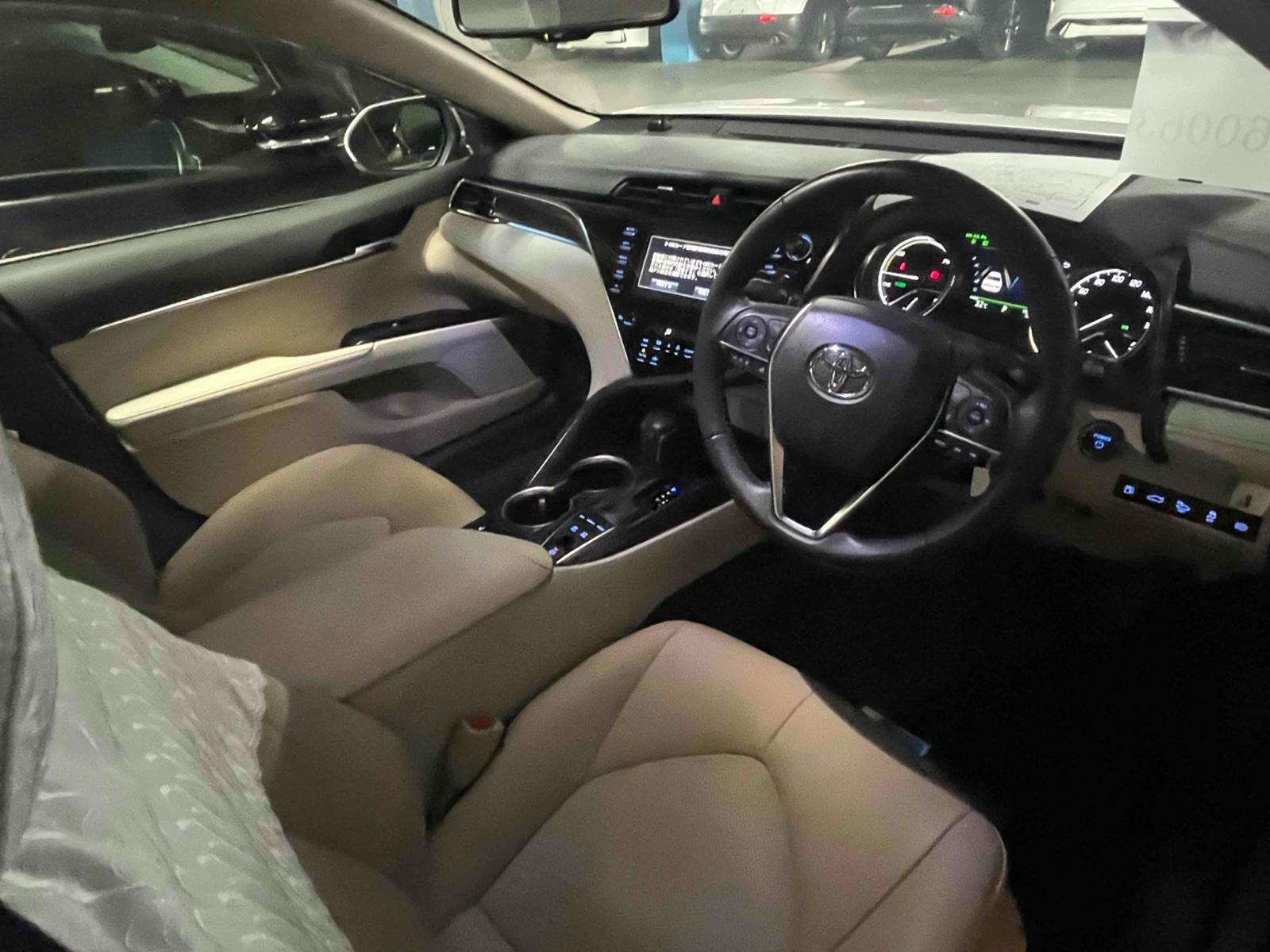 Toyota Camry 4D G LEATHER PACKAGE