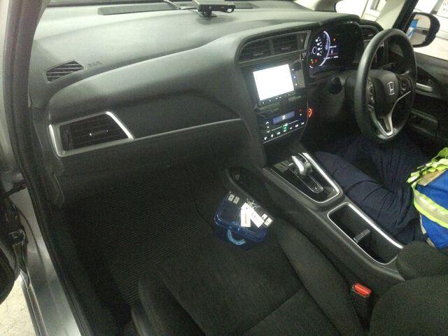 Honda Shuttle HYBRID HONDA SENSING