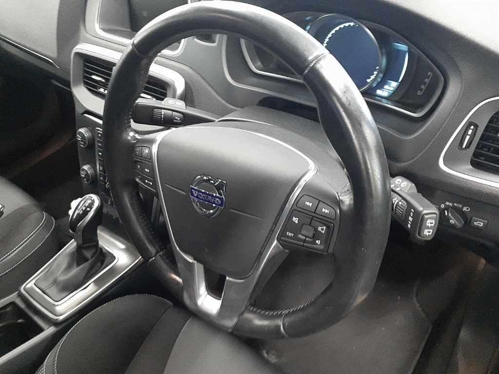 Volvo V40 T4