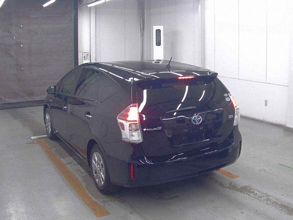 Toyota Prius ALPHA S TUNE BLACK 2