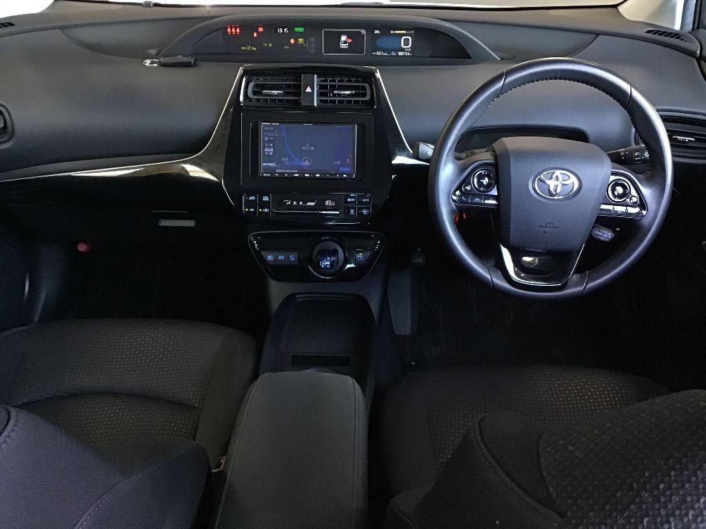 Toyota Prius S SAFETY PLUS .