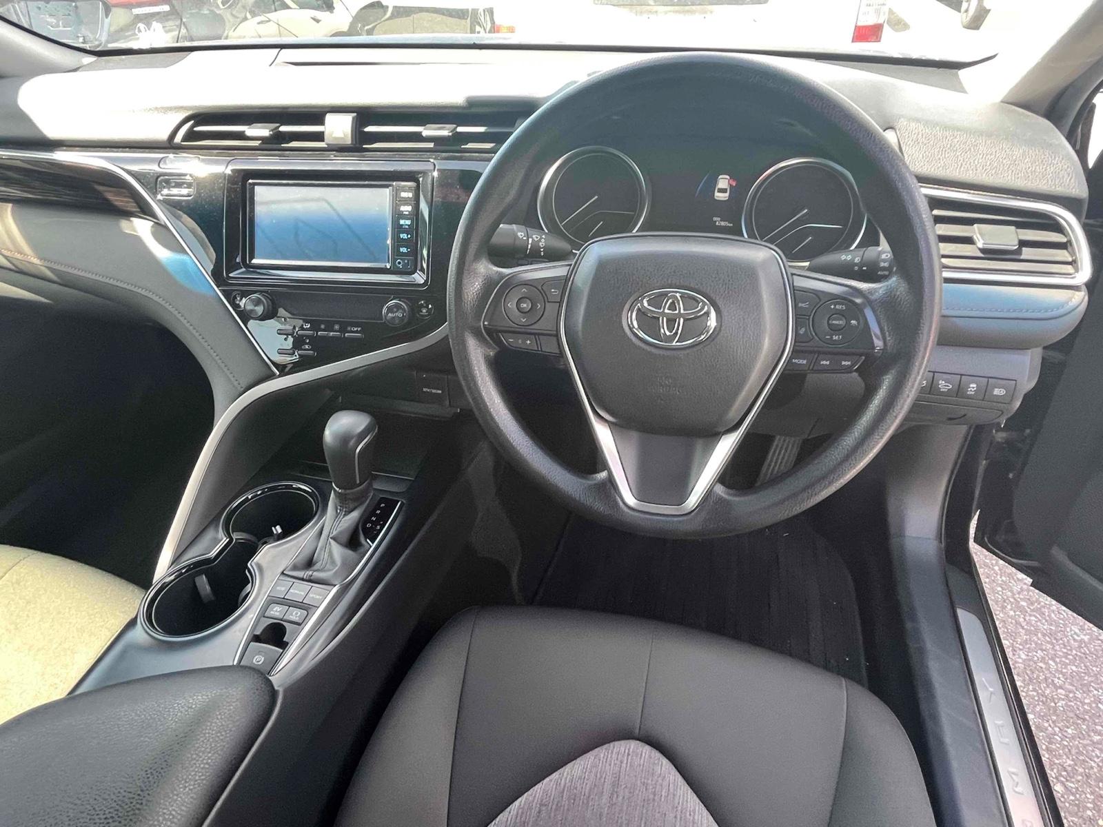 Toyota Camry  X