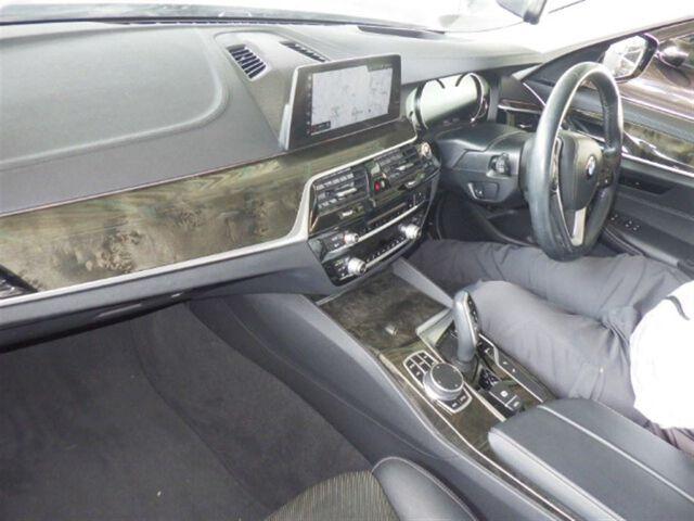 BMW 5 Series 4d 523D LUXURY