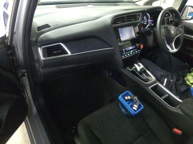 Honda Shuttle HYBRID HONDA SENSING