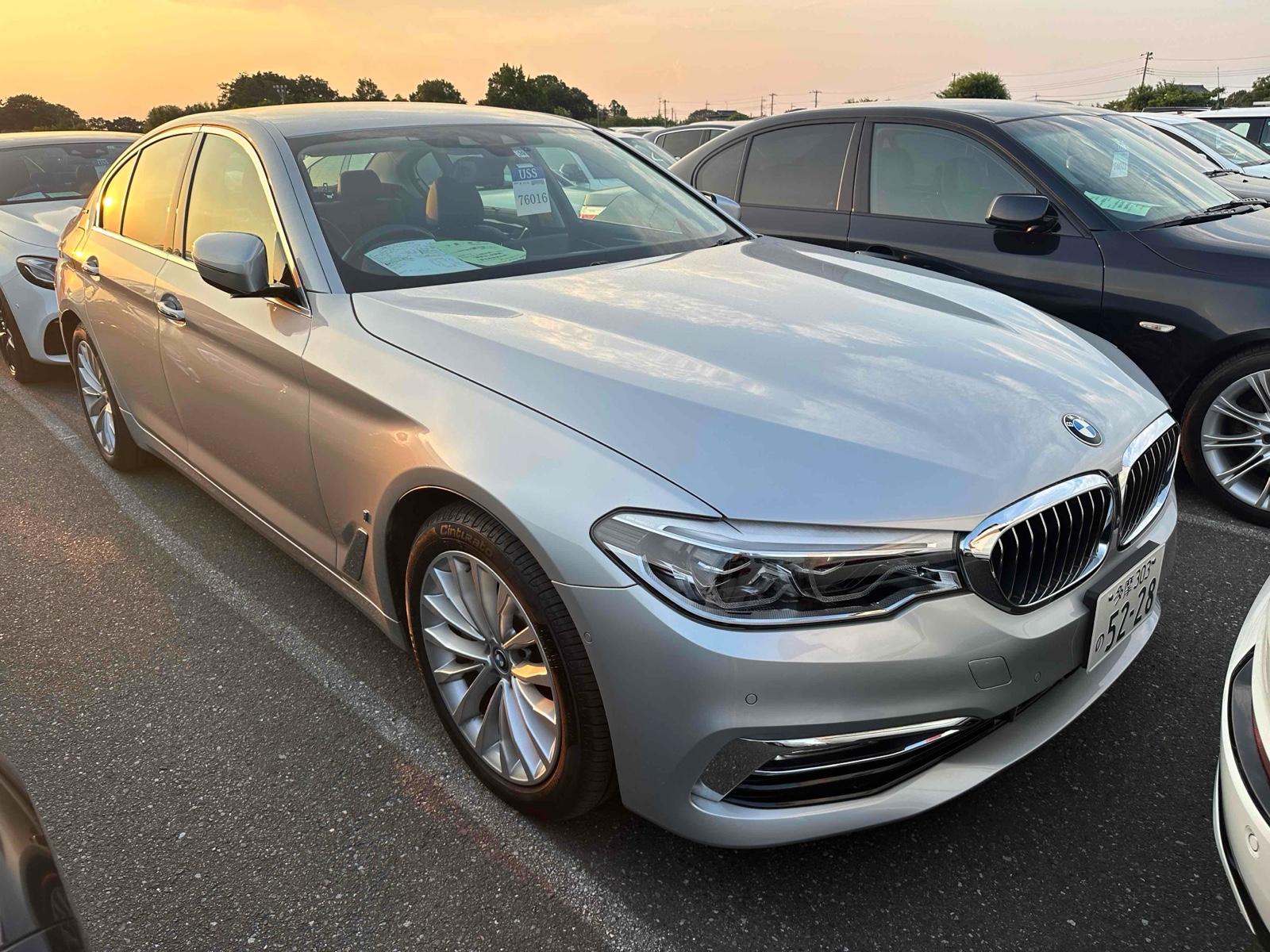 BMW 530 E LUXURY I-PERFORMANCE