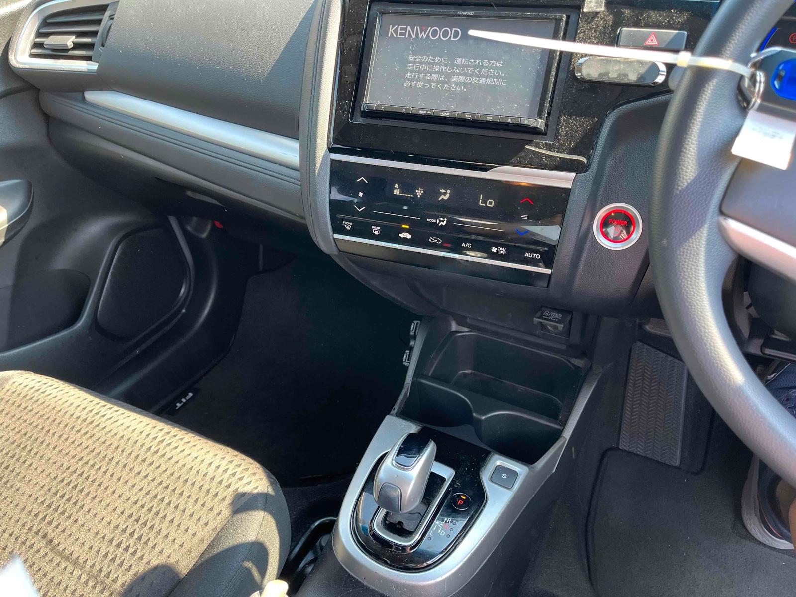 Honda Fit HYBRID F