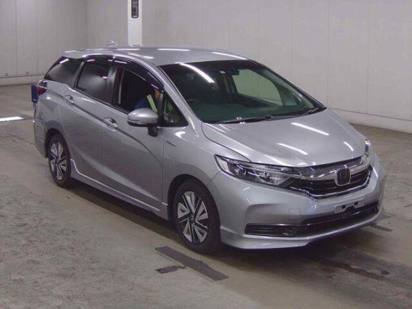 Honda Shuttle HYBRID HONDA SENSING
