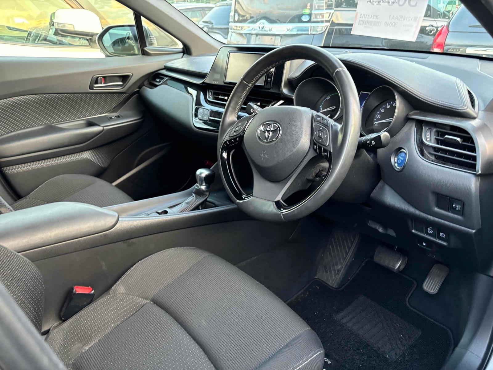 Toyota C-HR S