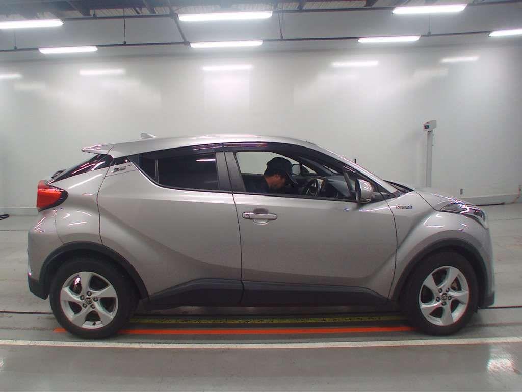 Toyota C-HR S