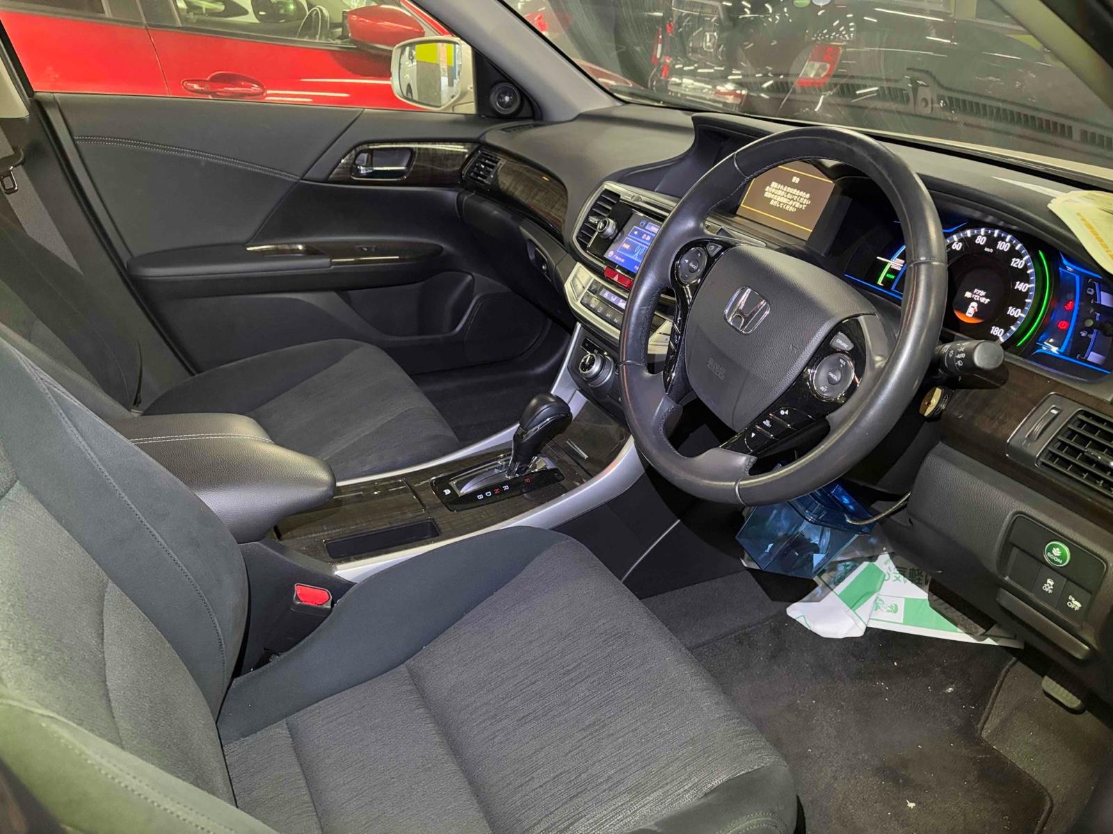 Honda Accord HYBRID LX