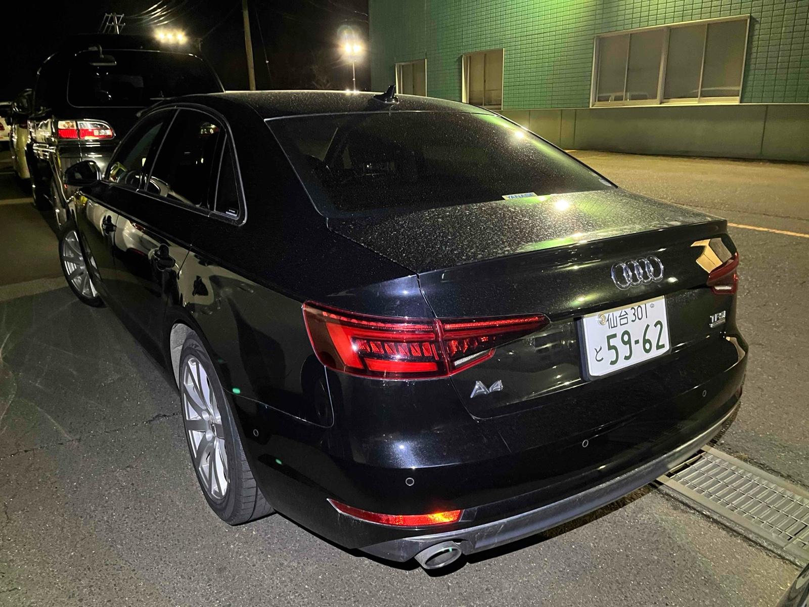 Audi A4 2.0TFSIKWA SPOILER TSU