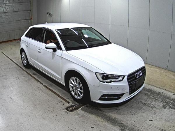 Audi A3 スポーツバック1.4TFSI