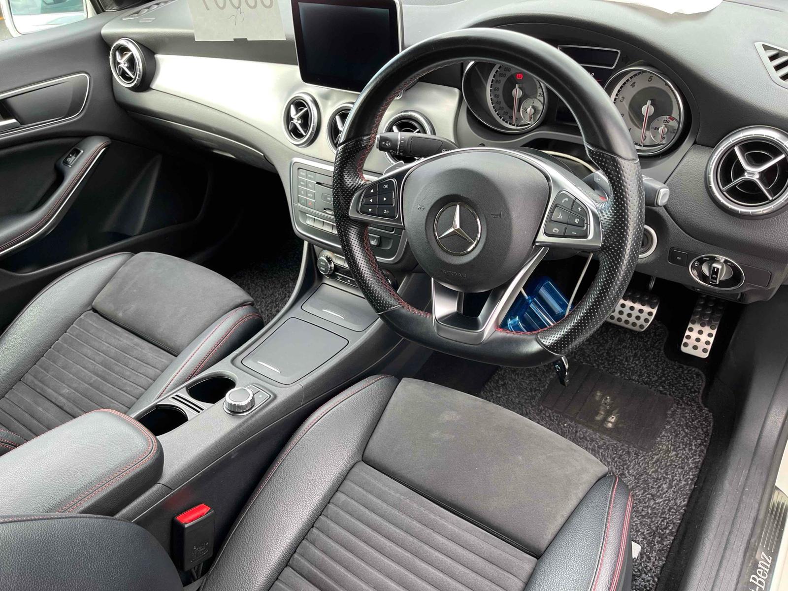 Mercedes-Benz CLA-CLASS CLA180AMG LINE