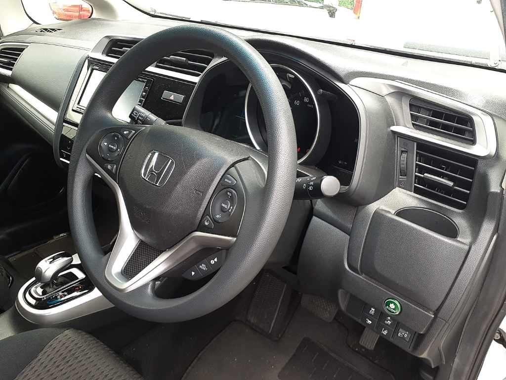 Honda Fit HYBRID F