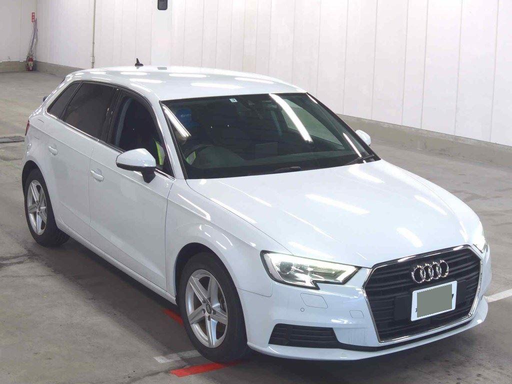 Audi A3 SPORT B30TFSI