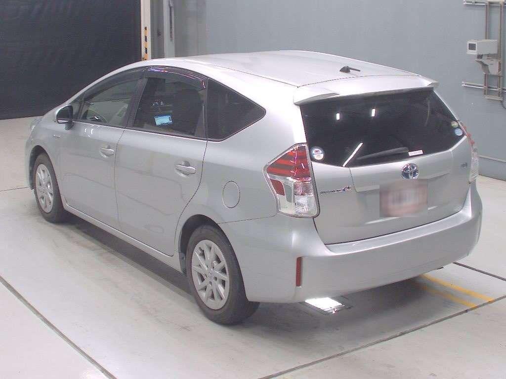 Toyota Prius ALPHA S