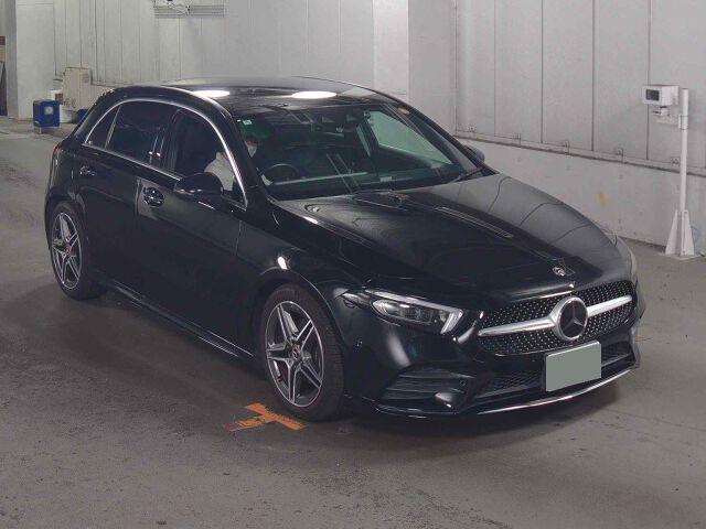 Mercedes-Benz A-class A200D AMG LINE