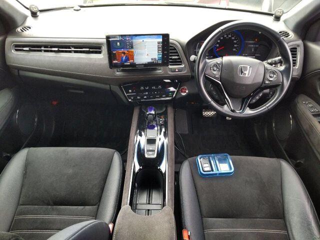 Honda Vezel HYBRID RS?HONDA SENSING