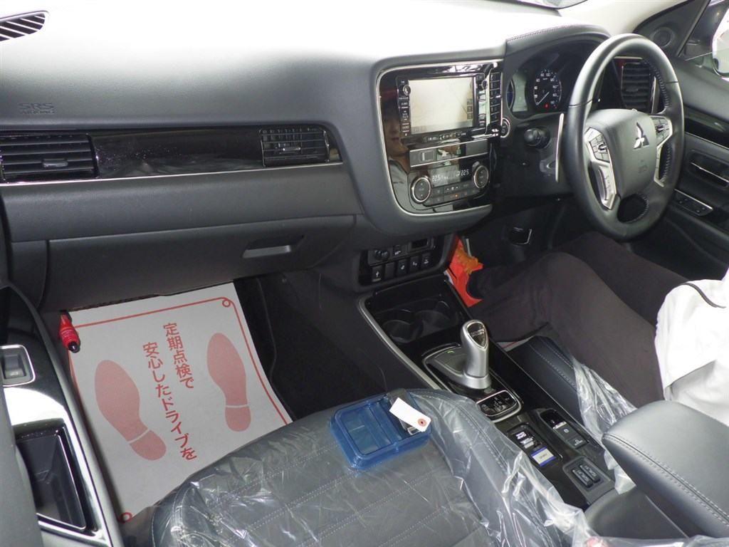 Mitsubishi Outlander Phev 4wd G PLUS PACKAGE