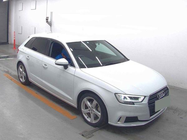 Audi A3 SB1.4TFSI SPOILER TSU