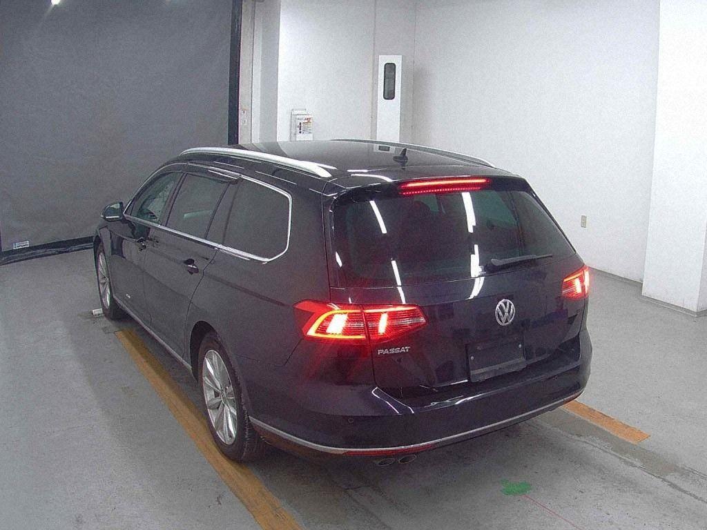 Volkswagen PASSAT VARIANT TDI ELEGANCE LINE