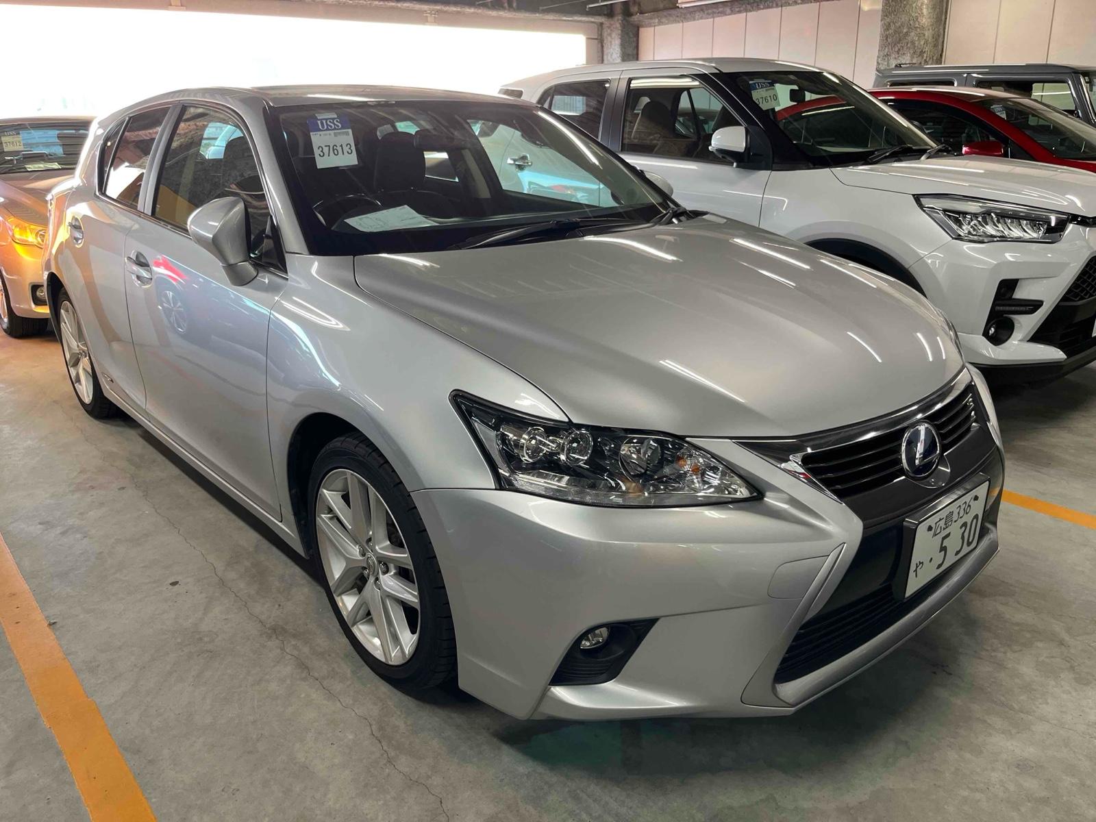 Lexus CT CT200H VER-C