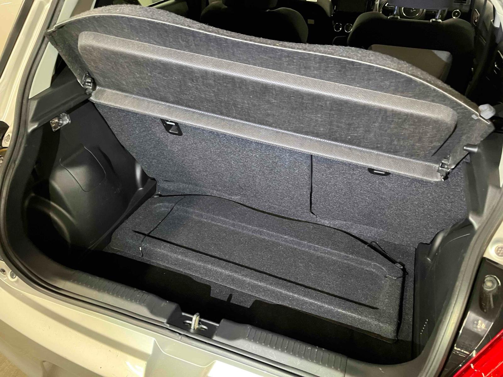 Suzuki Swift 5D XG LIMITED