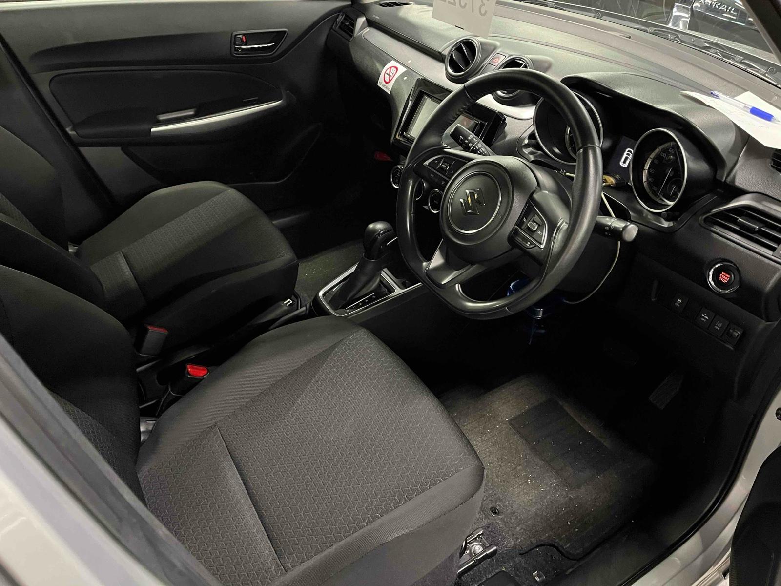 Suzuki Swift 5D XG LIMITED