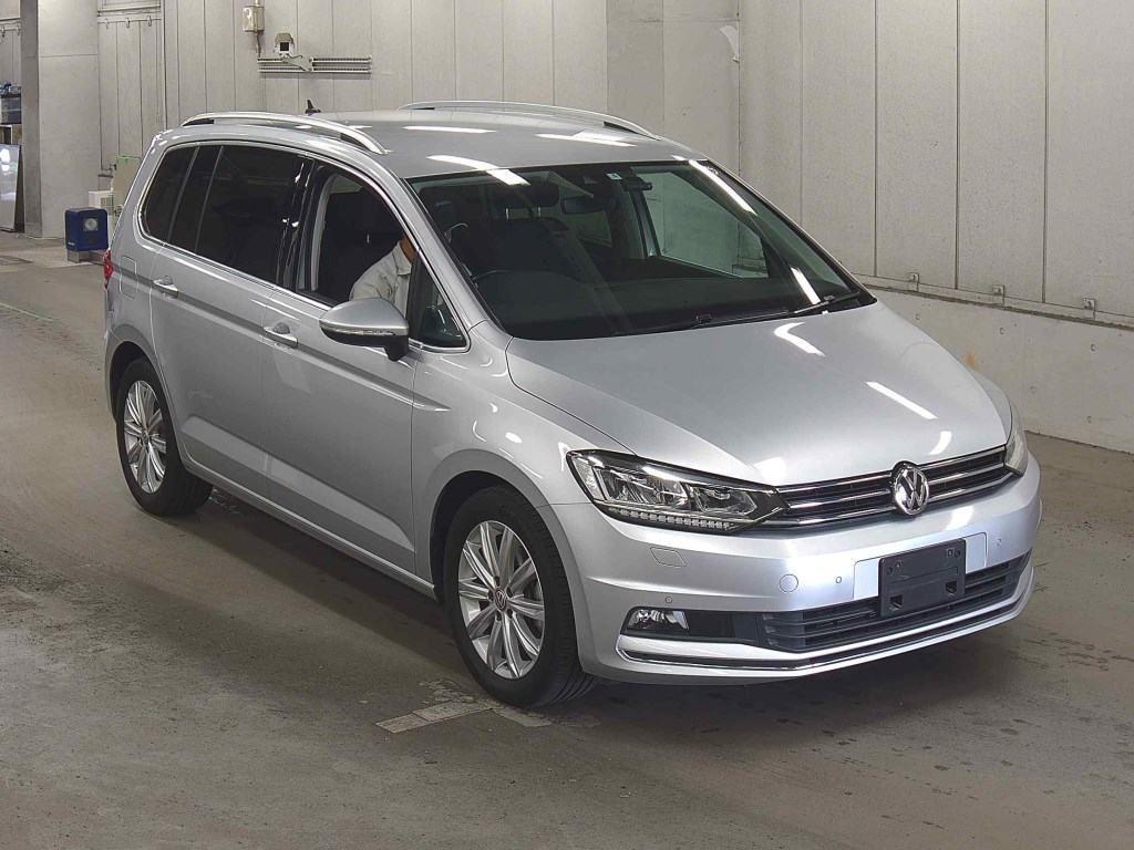 Volkswagen GOLF TOURAN TDI HIGH LINE