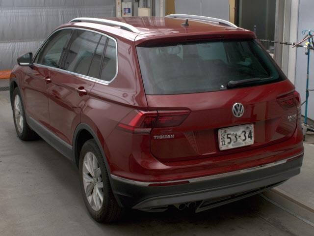 Volkswagen Tiguan 4WD TDI 4ﾓｰｼｮﾝ ﾊｲﾗｲﾝ