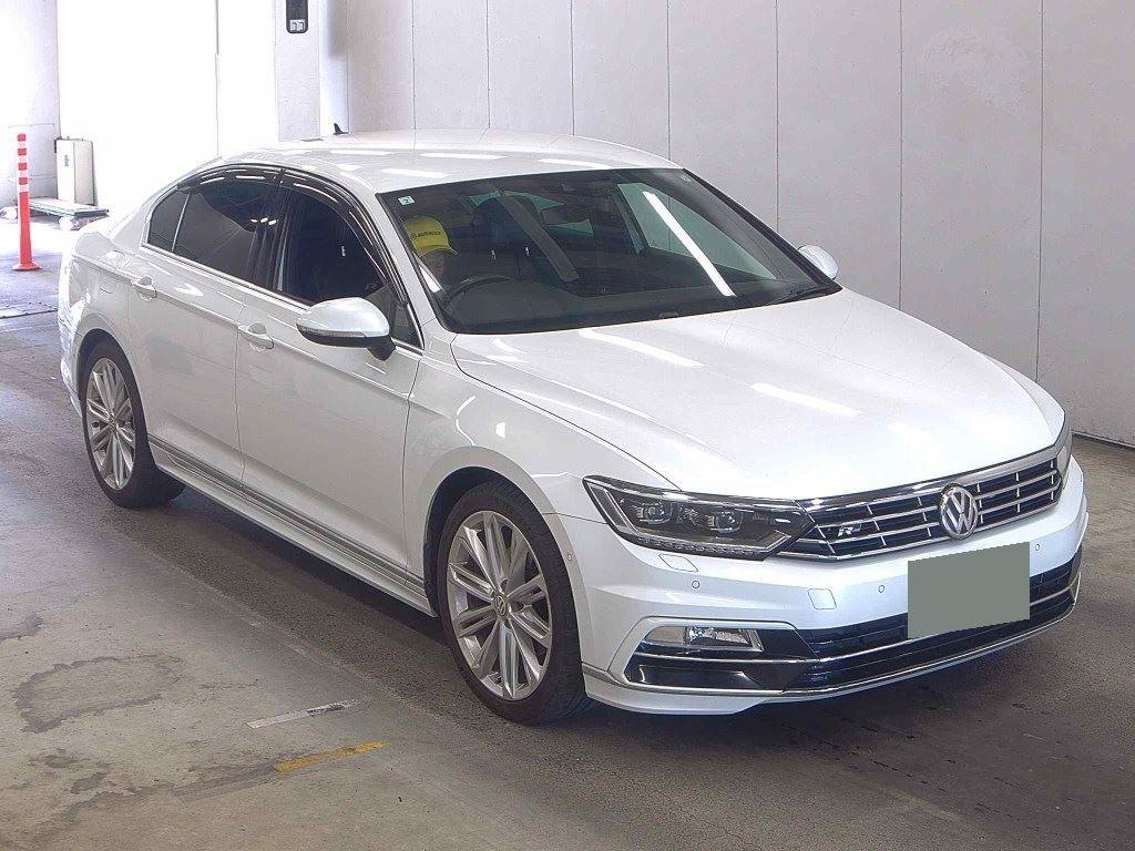 Volkswagen Passat 2.0TSI R-LINE