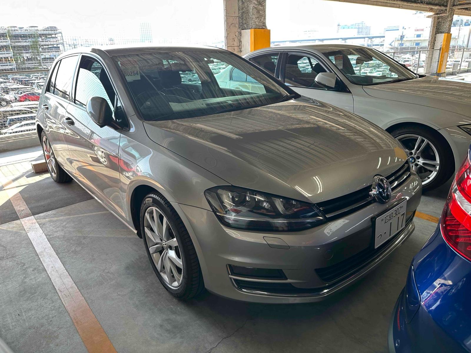 Volkswagen Golf TSI HIGH LINE