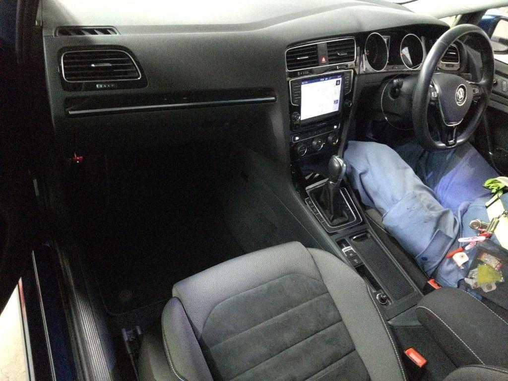Volkswagen Golf TSI HIGH LINE