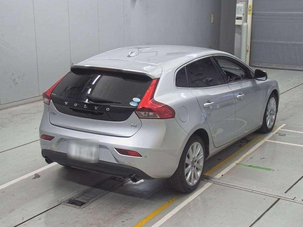 Volvo V40 1.6