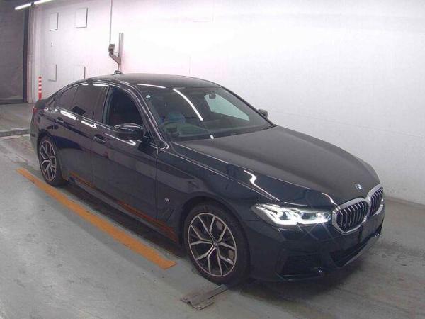 BMW 5 Series 4d 530E M-SPORT EDITION JOY+