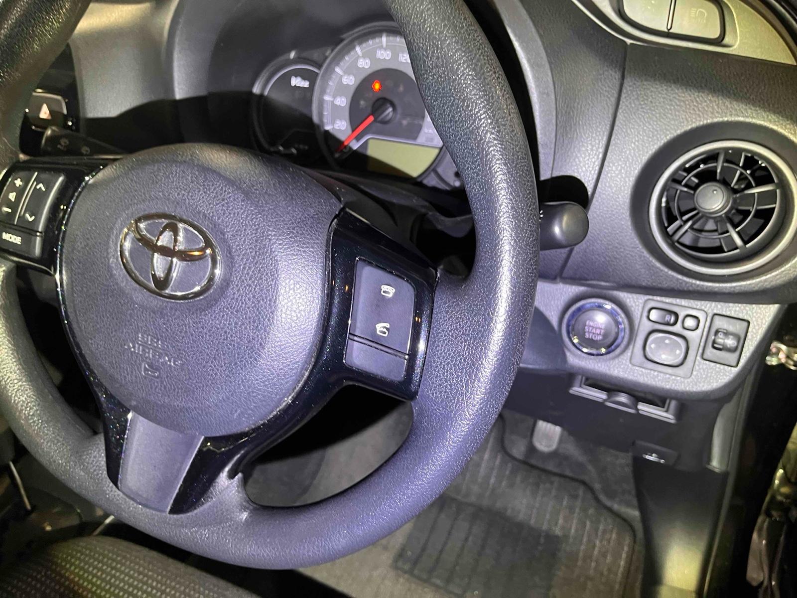 Toyota Vitz F